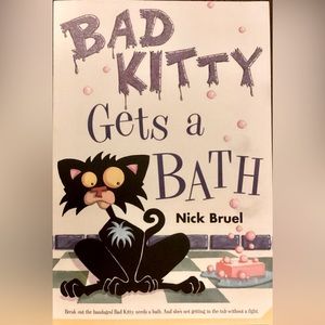 Bad Kitty Gets a Bath paperback book like new by Nick Bruel great condition